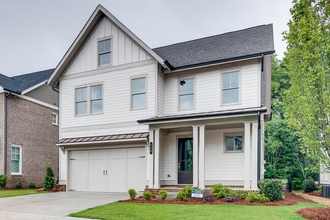 Foto del edificio - Beautiful & Spacious Home in Prime Alpharetta Location – Available 07/25/2026