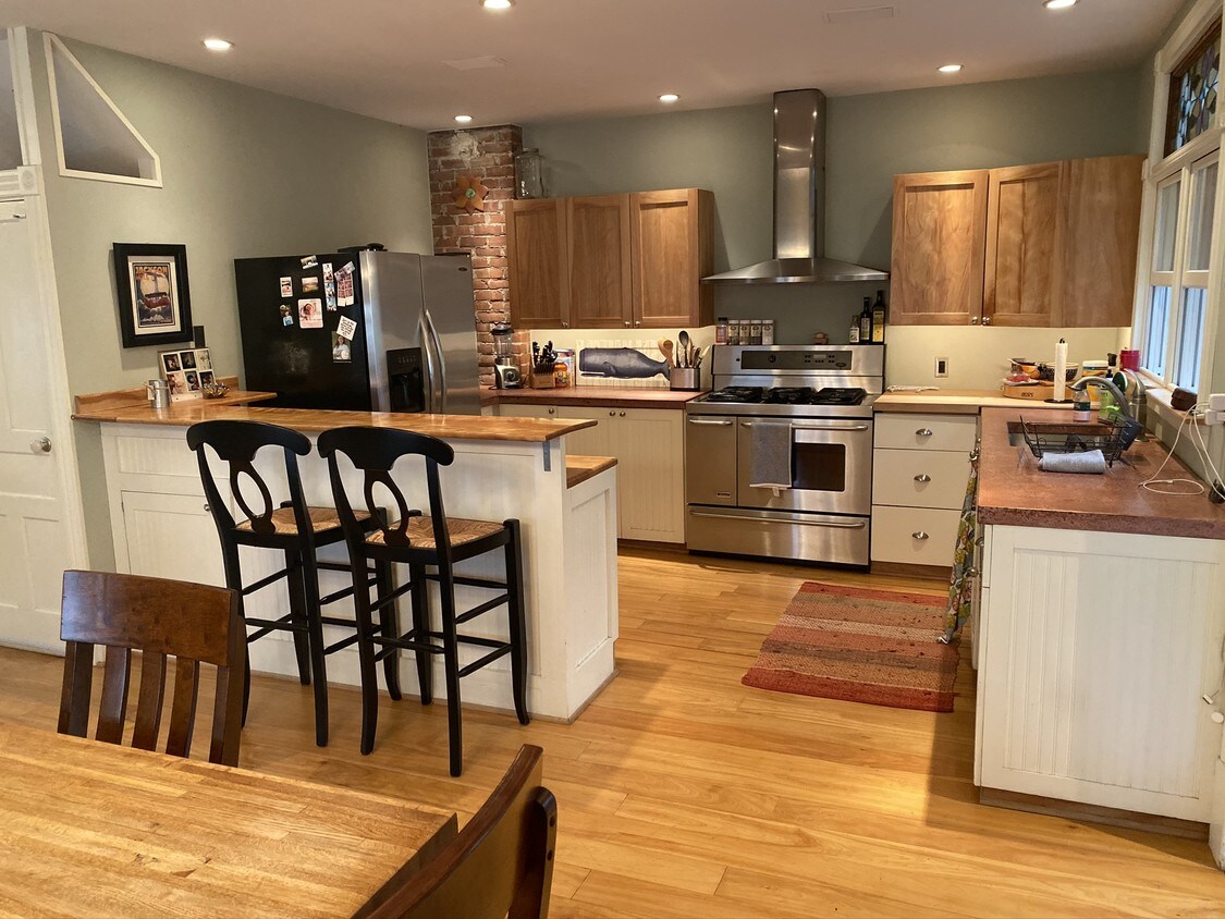 80 Baker St, Richmond, VT 05477 Apartments in Richmond, VT