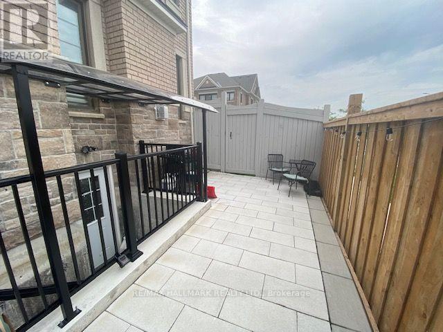 Building Photo - 534 Coronation Rd