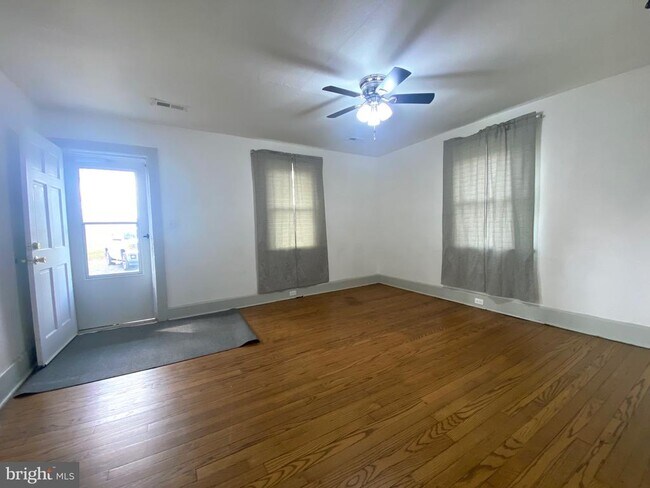 Foto del edificio - 1601 N Seminole Trail