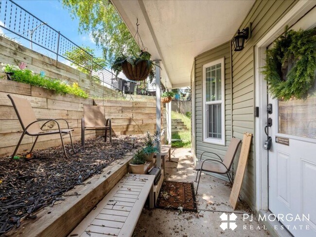 Foto del edificio - South Omaha Charm -Half off the 1st months rent!