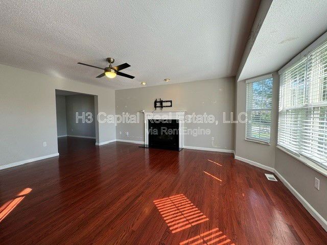 Building Photo - 1041 Flora Lake Ct