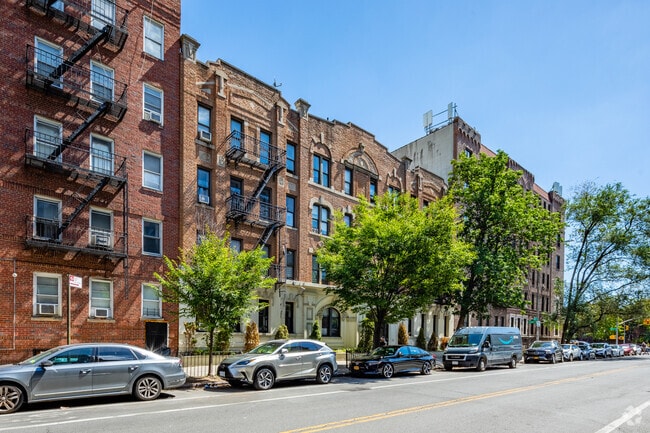 Building Photo - 2107 Bedford Ave
