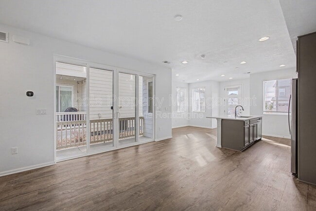 Photo - 9664 Waco St House