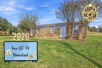 Building Photo - 217 Joyce St