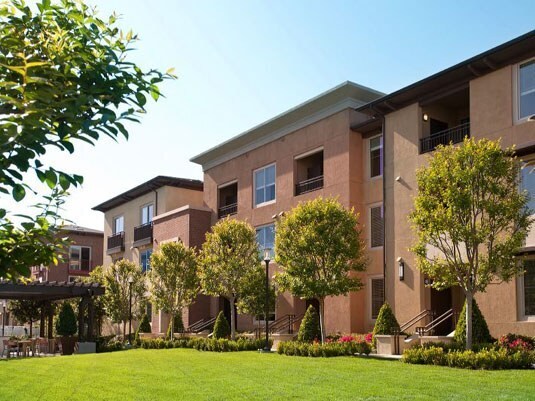 Building Photo - Circa 37