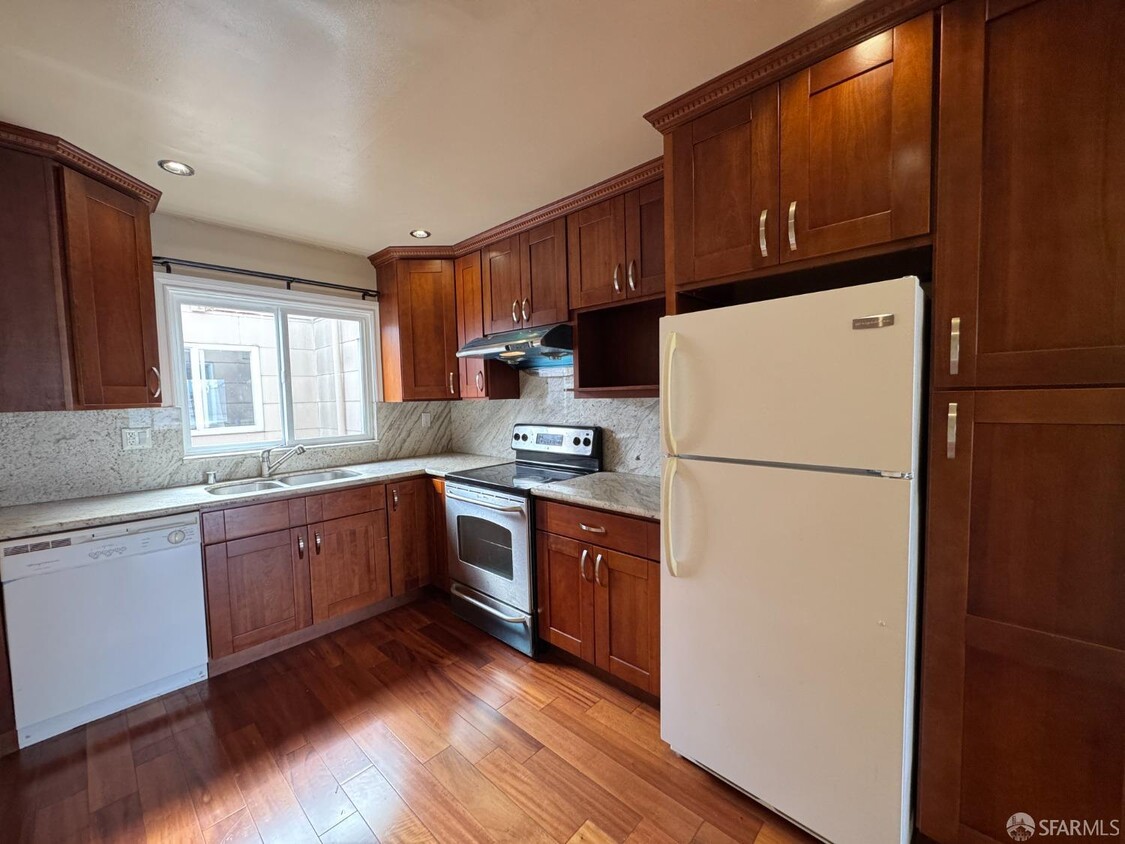 Foto principal - 1231 18th Ave