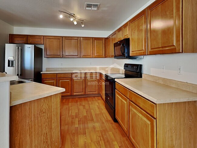 Foto del edificio - 22377 W Solano Dr