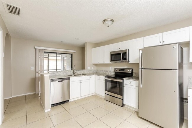 Building Photo - 3311 S St Lucie Dr