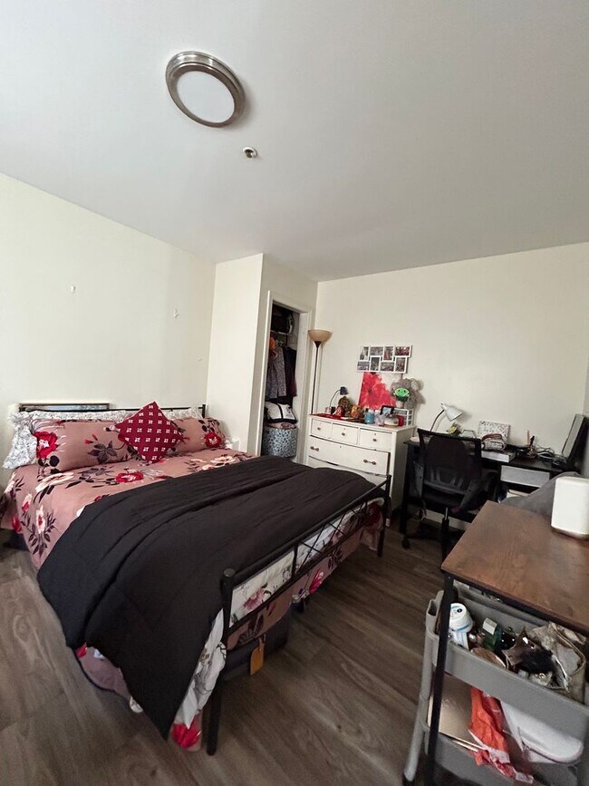 Foto del edificio - Convenient One Bedroom Apartments Near UNH...