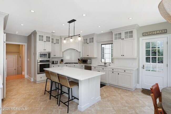 Foto del edificio - 38 Vroom Ave