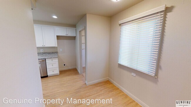 Building Photo - 4 br, 2 bath House - 230 La Plaza Drive