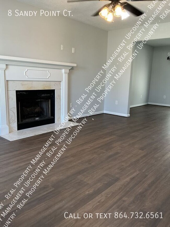 Photo - 8 Sandy Point Ct House