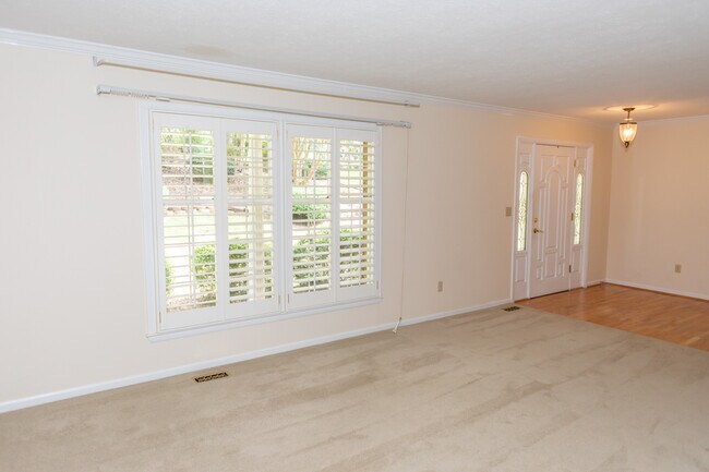Foto del edificio - 2874 Brookridge Dr