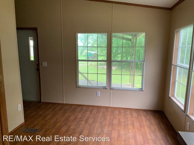 Building Photo - 3 br, 2 bath House - 126 Tyler Dr