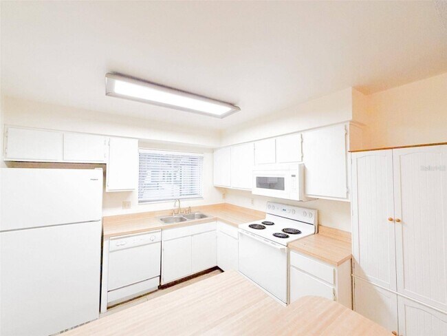 Foto del edificio - 10319 Matchlock Dr