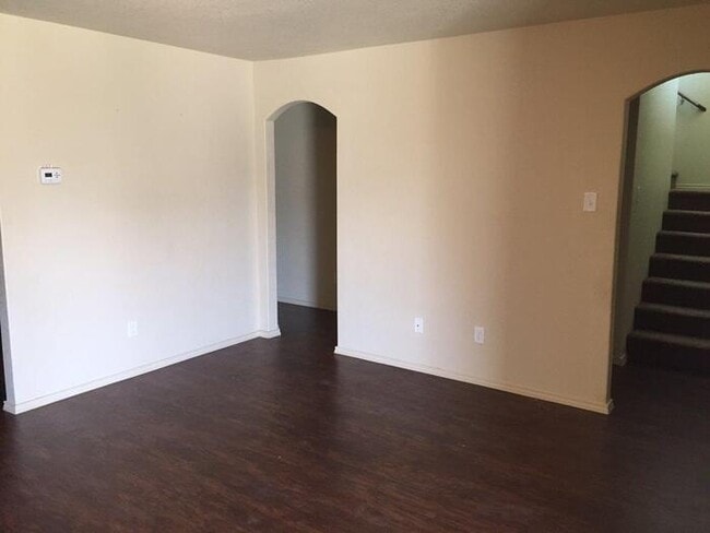 Building Photo - 5611 Degan Way