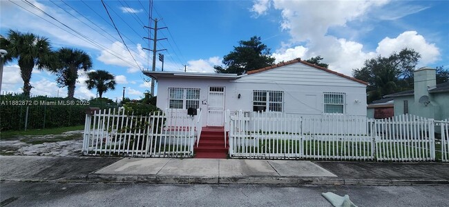 Building Photo - 405 NW 64th St