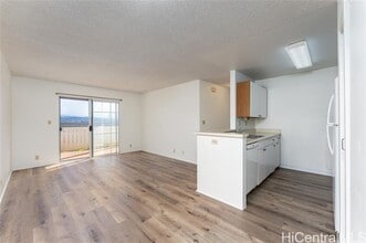 Building Photo - 94-105-105 Luluka Pl