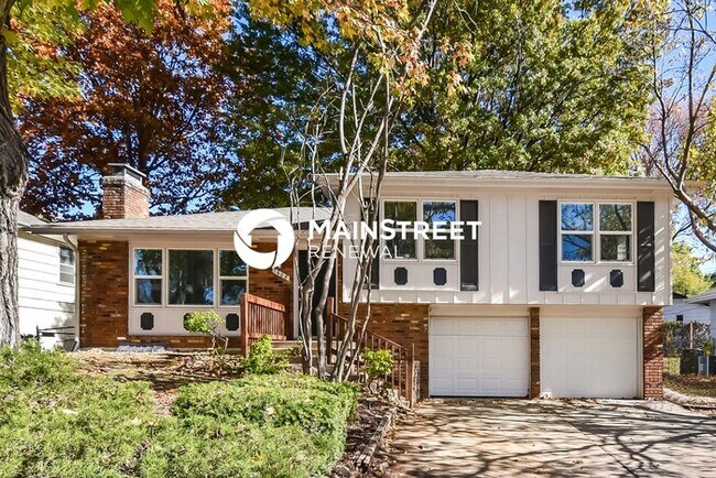 Building Photo - 3 Bedroom Pet-Friendly Home in Kansas City, MO with Main Street Renewal