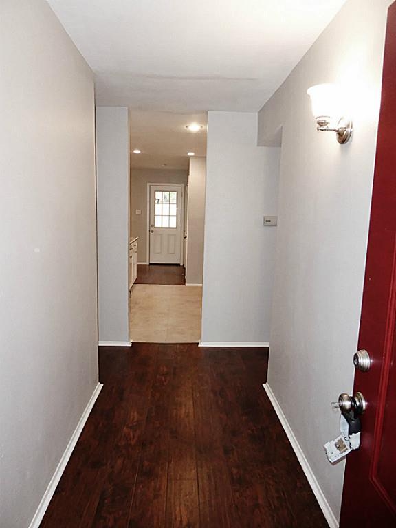 Foto del edificio - 4406 Kinloch Dr