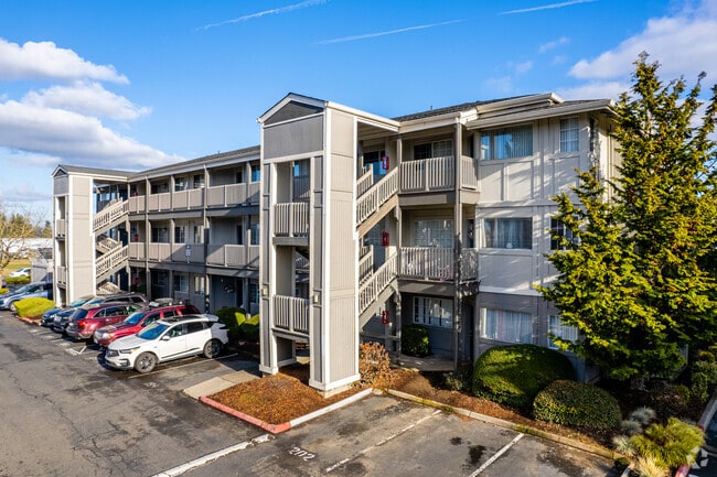 Foto del edificio - Portola Bridge Creek