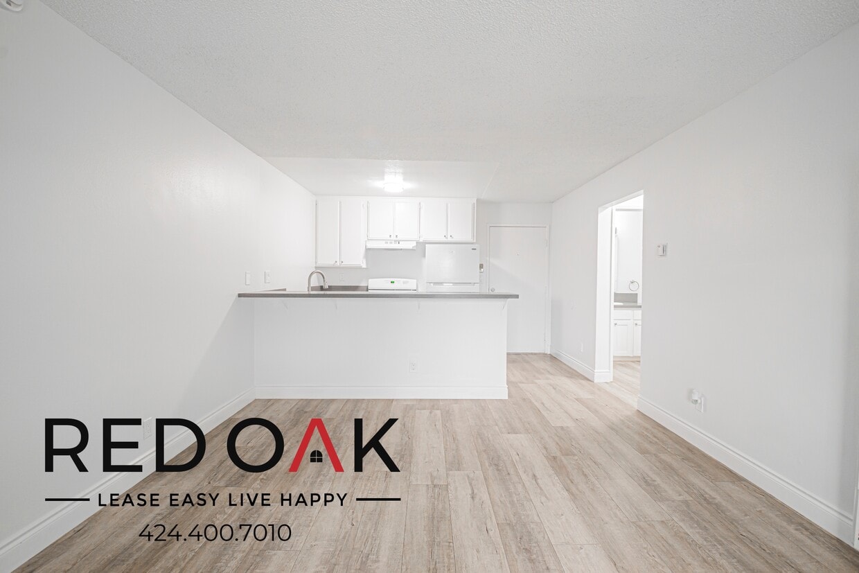 Primary Photo - 706 McDonald Ave