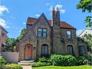 Building Photo - 1720 Hillcrest Ave