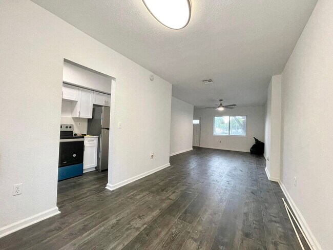 Building Photo - 311 NW 84th St