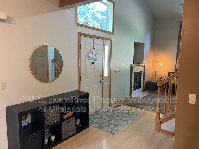Building Photo - 10922 Tamarack St NW