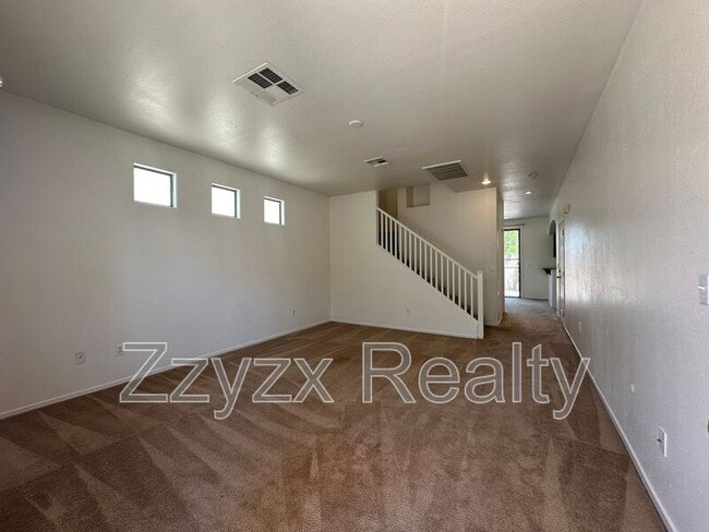 Building Photo - 4992 Villa Altamura St