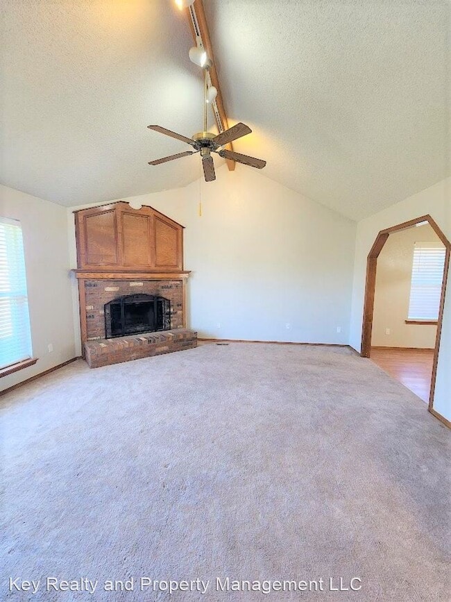 Building Photo - 3 br, 2 bath House - 7528 NW 116th Street