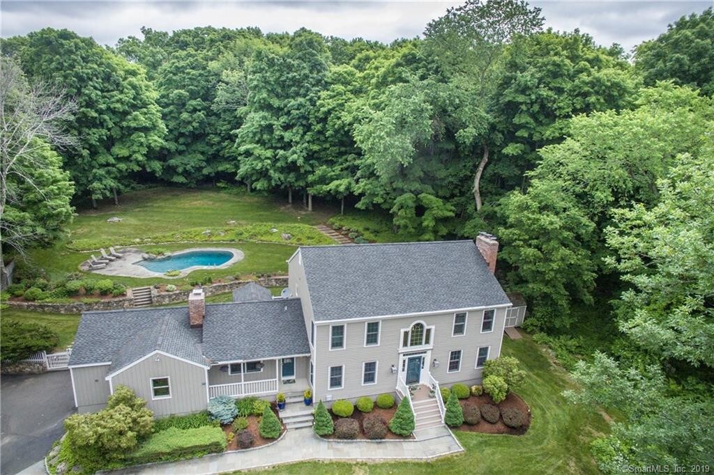 Primary Photo - 204 Spring Valley Rd