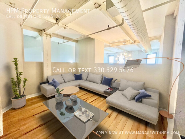 Foto del edificio - 1133 W 9th St