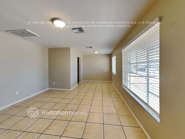 Foto del edificio - 1267 E 5th Ave