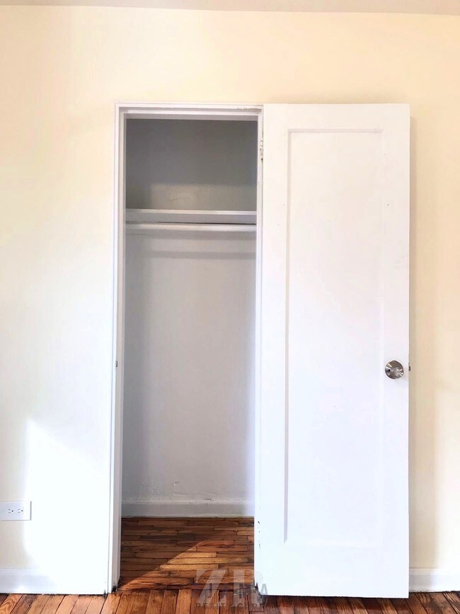 Foto del edificio - 117 E 86th St
