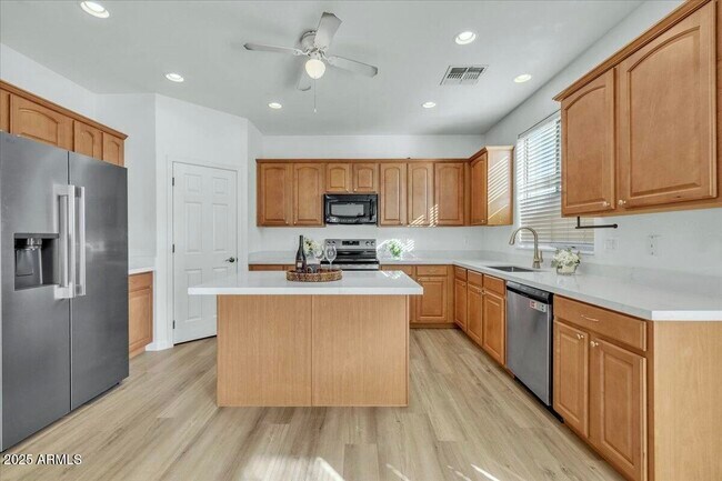 Foto del edificio - 9021 W Villa Maria Dr