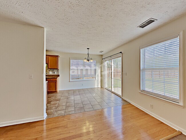 Building Photo - 1137 Mantle Way