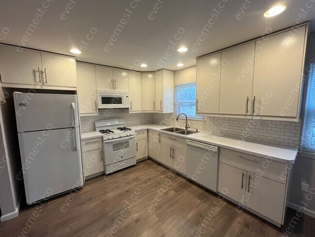 Building Photo - 24111 Norwood St