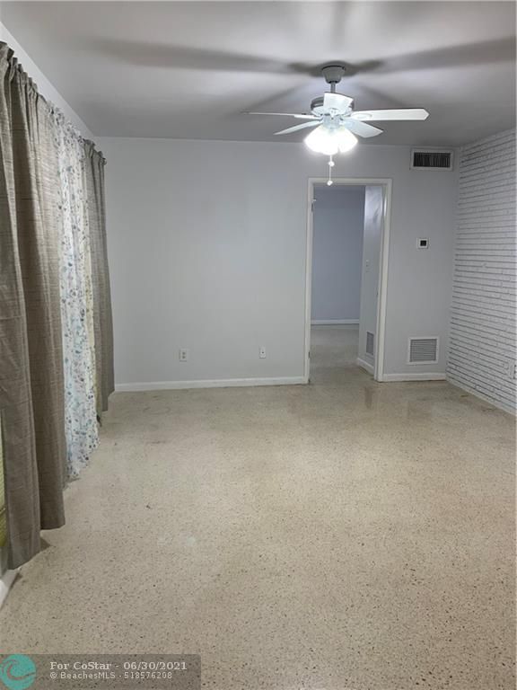 Building Photo - 4307 Sea Grape Dr