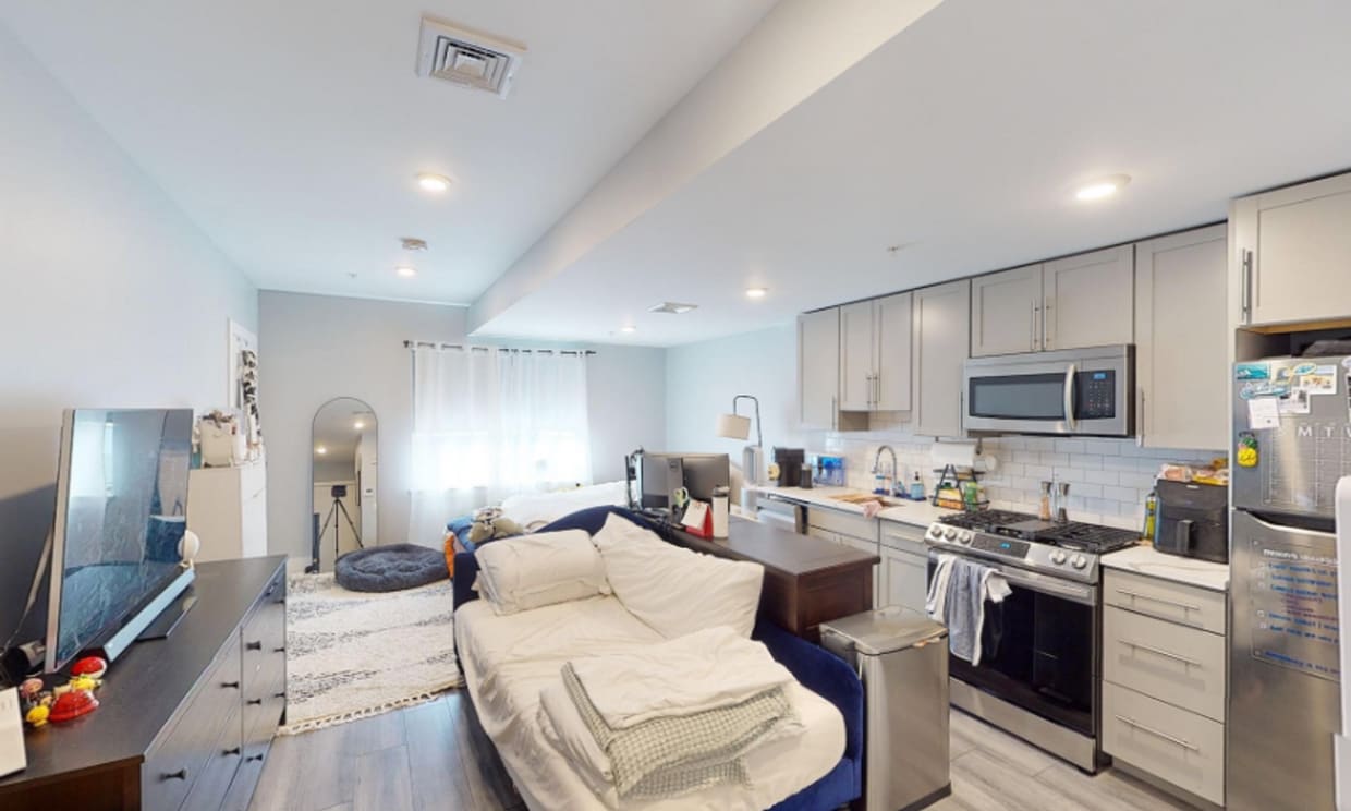 Primary Photo - Studio in luxury building in South Boston ...