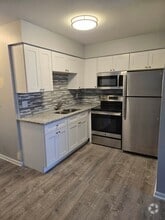 Building Photo - 1014 Bratton Ave