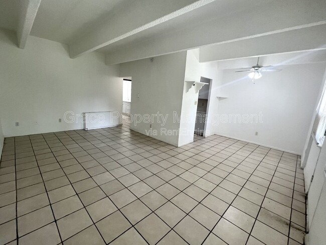 Building Photo - 364 S Ironton St