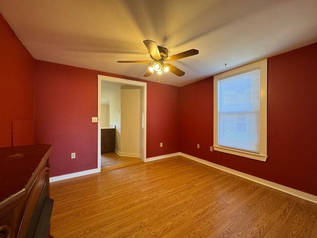 Photo - 10-14 Alba Street Apartment