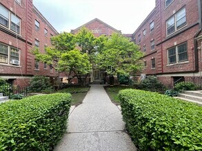 Building Photo - 60 Elm St
