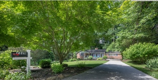 Building Photo - 2320 Tanglewood Cir NE