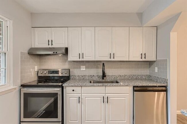 Building Photo - 2836 Aspen Hill Road