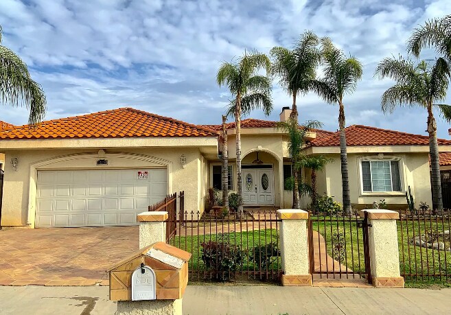 Primary Photo - 15218 Cobalt St