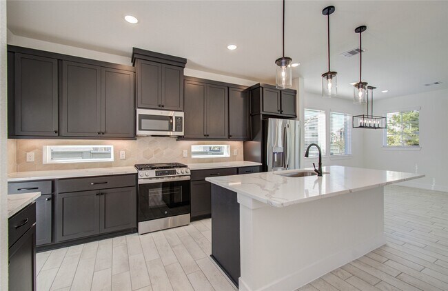 Foto del edificio - 15110 Dry Crk Jct Pl