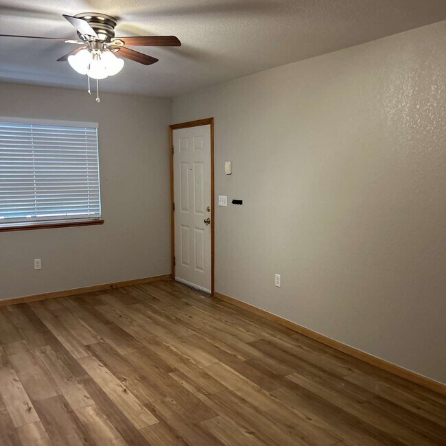 Foto del edificio - 1120 City Park Ave